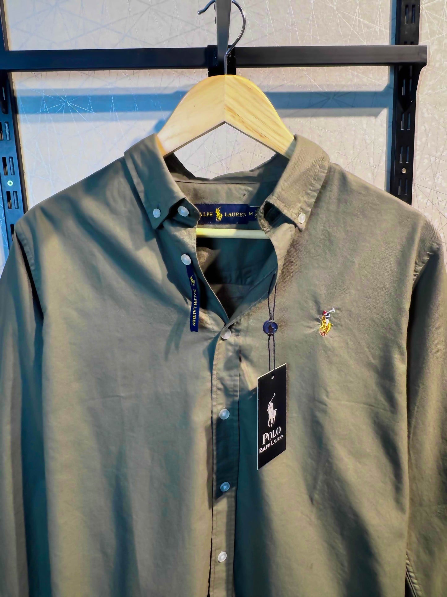 The Windsor Series | Light Olive